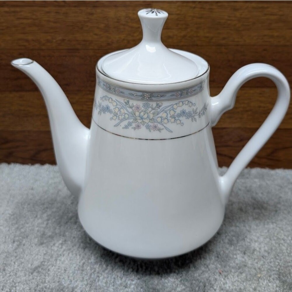 Crown Ming Fine China Diana Pattern Teapot Floral Band White Porcelain with Lid